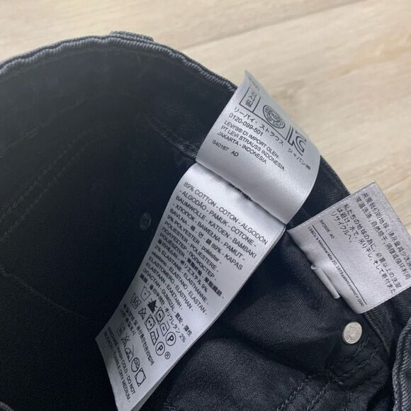 Levi Strauss & Co. Women’s Black Cotton Blend Denim Jeans Size 29 - Picture 4 of 8